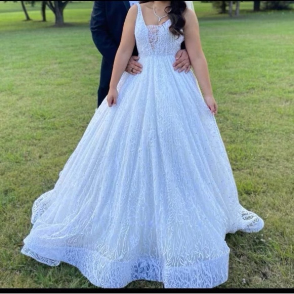 Wedding dress